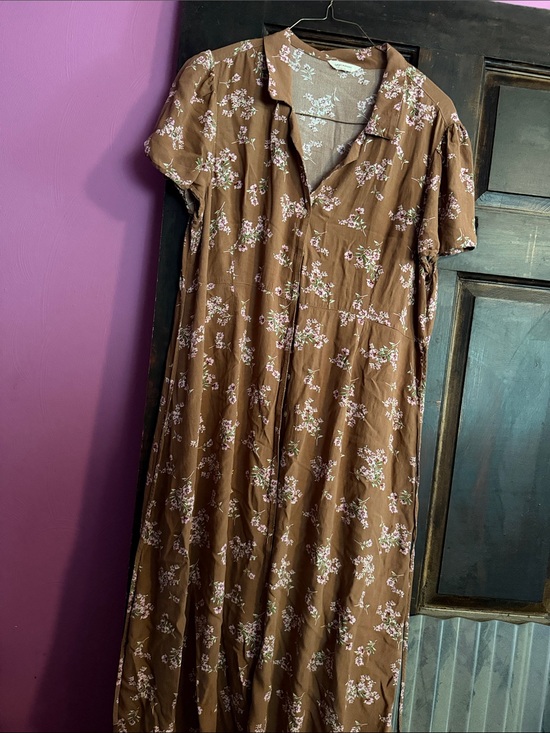 Lucky Brand Dresses & Skirts - Lucky Brand Brown Floral Maxi Dress with Pink Accents